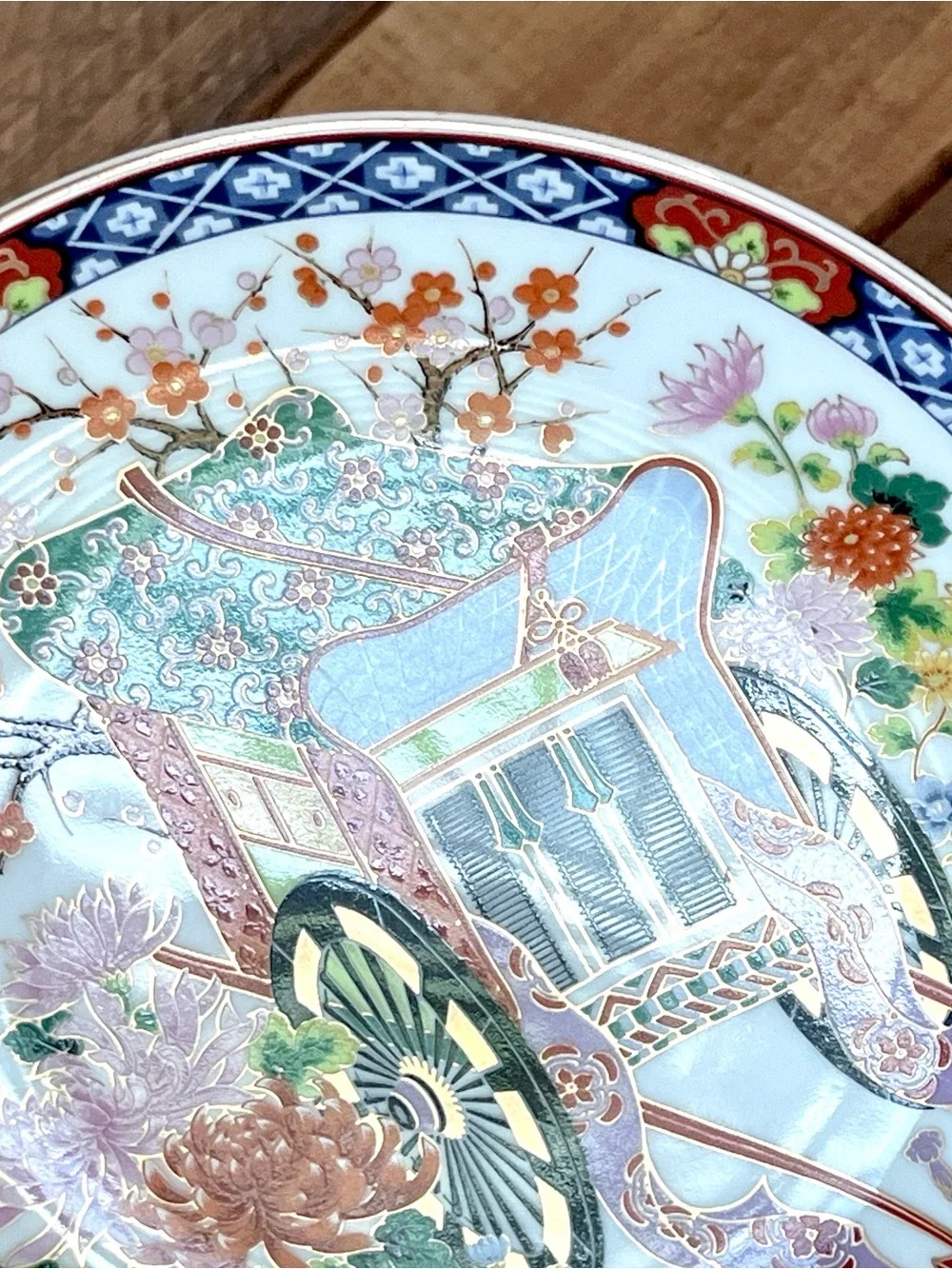 Vintage Artmark Japanese Porcelain Flower Cart Imperial Carriage Imari Plate